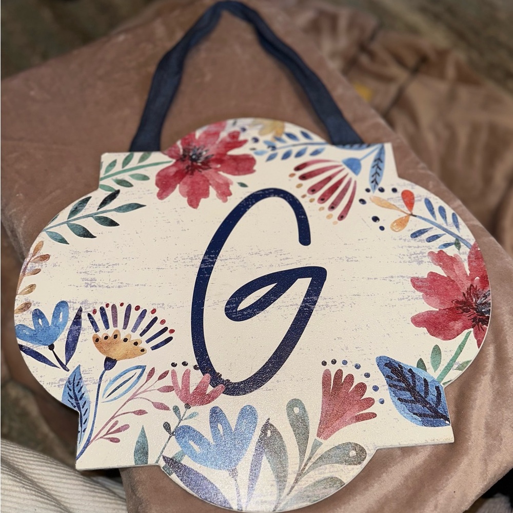 Floral Monogram G Wall Decor